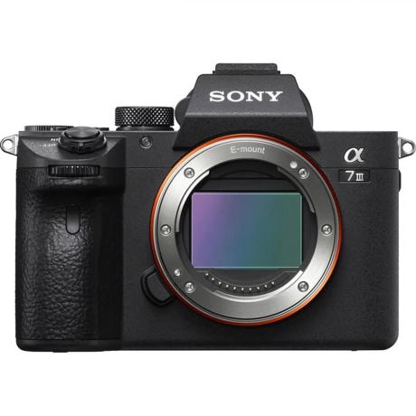 Sony A7 III Aparat Foto Mirrorless 24MP 4K Full Frame Kit cu Obiectiv 28-70 F/3.5-5.6 OSS