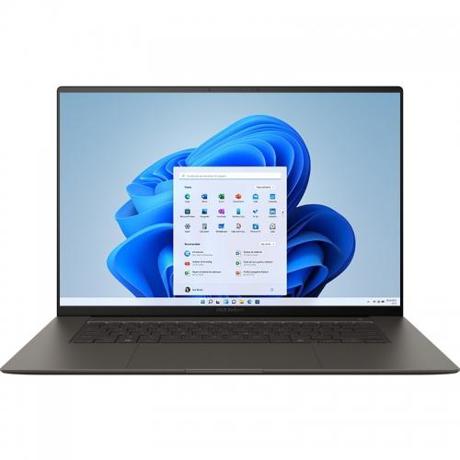 Laptop ASUS Zenbook S 16, UM5606WA-RJ241X, 16.0-inch, 3K (2880 x 1800) OLED 16:10 aspect ratio, AMD Ryzen™ AI 9 HX 370 Processor 2.0GHz (36MB Cache, up to 5.1GHz, 12 cores, 24 Threads); AMD XDNA™ NPU up to 50TOPS, AMD Radeon™ 890M Graphics, 1x M.2 2280 PCIe 4.0x4, LPDDR5X 32GB, 2TB M.2 NVMe™ PCIe®