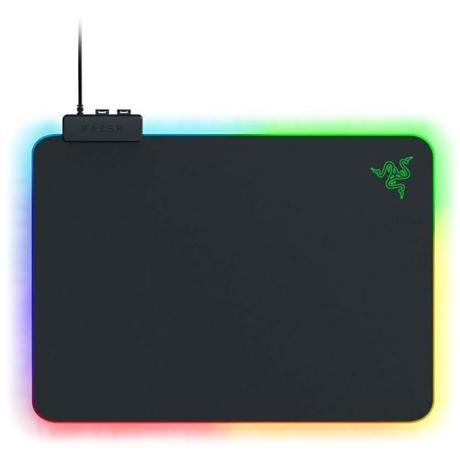 Mousepad Razer Firefly V2 Pro - Multi-zone Chroma, lungime 278 mm / 10.95", adancime 360 mm / 14.17"